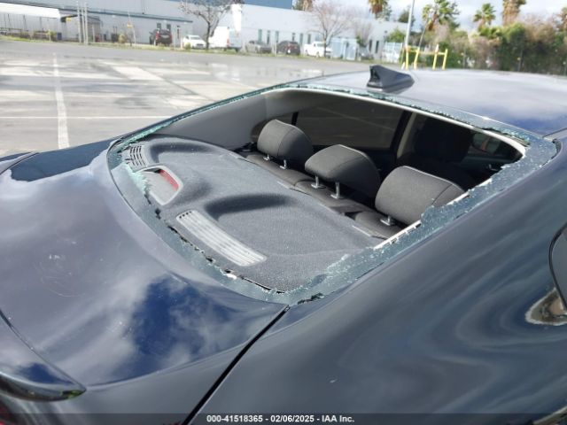 3KPFL4A79JE262984 KIA FORTE S