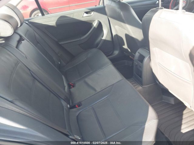 3VWD07AJ5EM238638 Volkswagen Jetta 1.8t Se