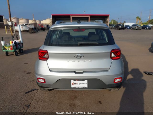 KMHRC8A38NU200321 Hyundai Venue Sel