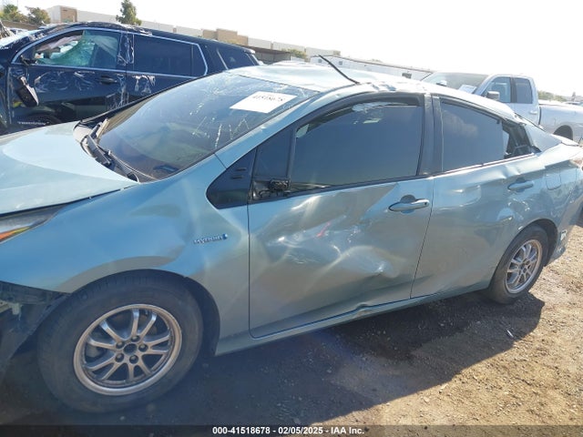 JTDKBRFU1H3558404 Toyota Prius Two