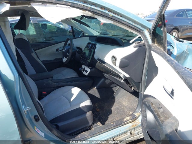 JTDKBRFU1H3558404 Toyota Prius Two