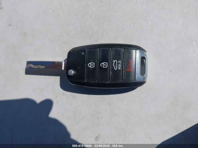 5XXGT4L35LG402277 KIA Optima Lx