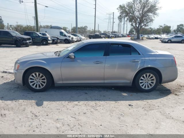 2C3CCAAG0EH220848 Chrysler 300