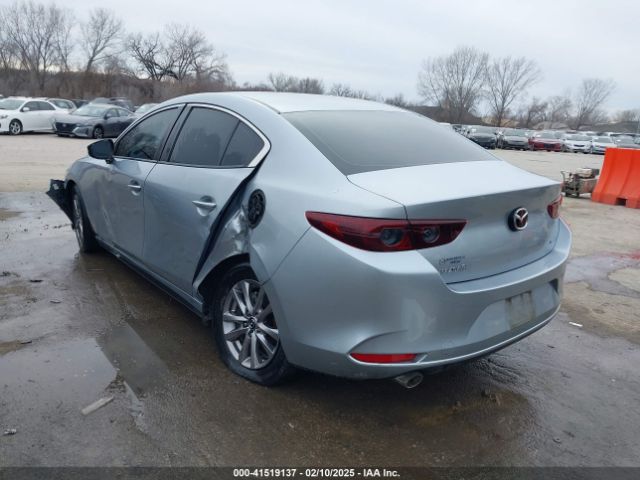 JM1BPABL4K1110113 Mazda MAZDA3