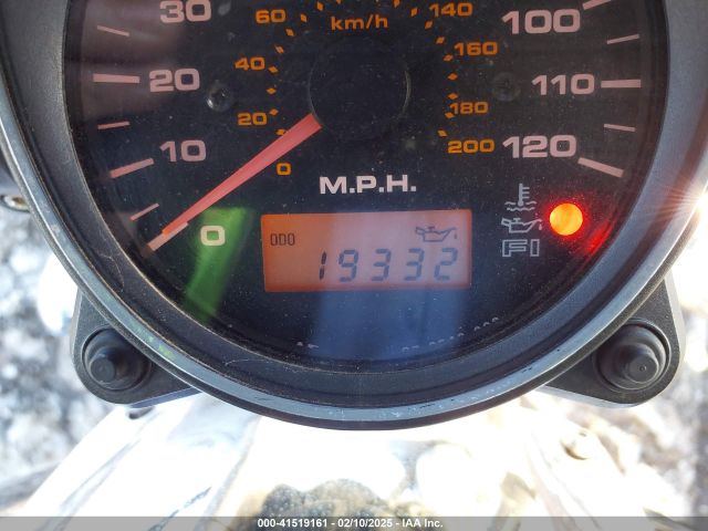 2005 SUZUKI M50 JS1VS56A552100033 Photo 6