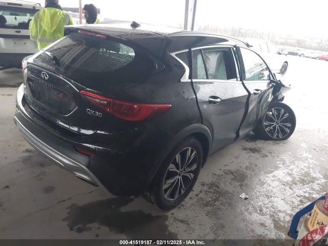 Infiniti m27020 2017 SJKCH5CRXHA039775 Image 4
