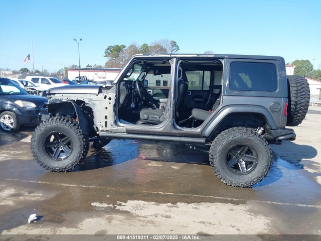 1C4HJXDG2KW612913 Jeep Wrangler Unlimited Sport S 4x4