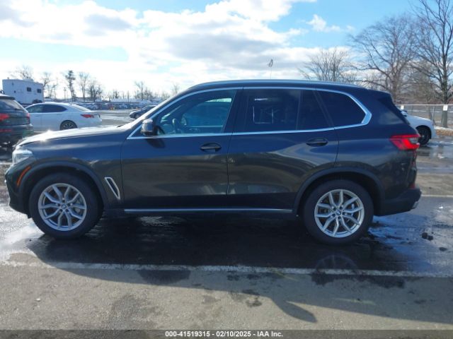 5UXCR6C55KLL51239 BMW X5 Xdrive40i
