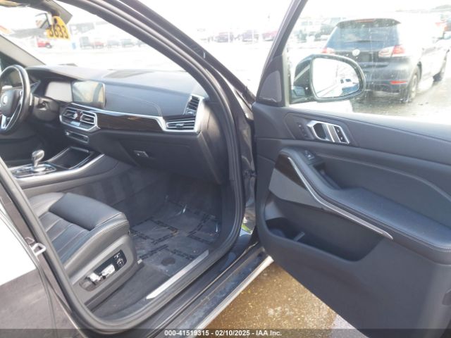 5UXCR6C55KLL51239 BMW X5 Xdrive40i