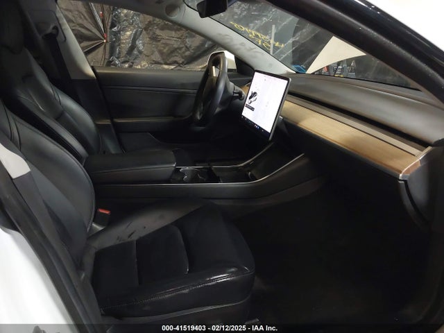 2019 TESLA MODEL 3 5YJ3E1EA3KF482909 Photo 4