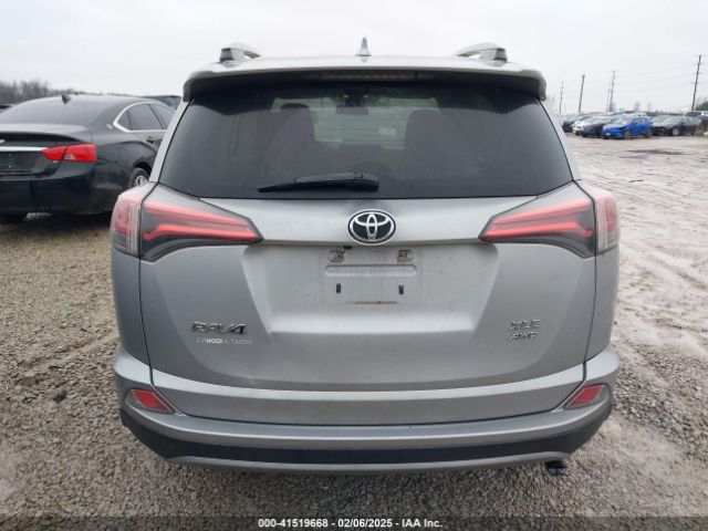 2T3RFREV1JW842728 Toyota Rav4 Adventure/xle