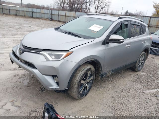 2T3RFREV1JW842728 Toyota Rav4 Adventure/xle