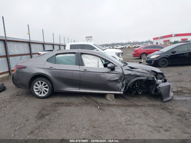 4T1C11AKXPU825039 Toyota CAMRY LE