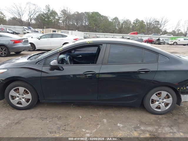 1G1BC5SM7J7136379 Chevrolet Cruze Ls Auto