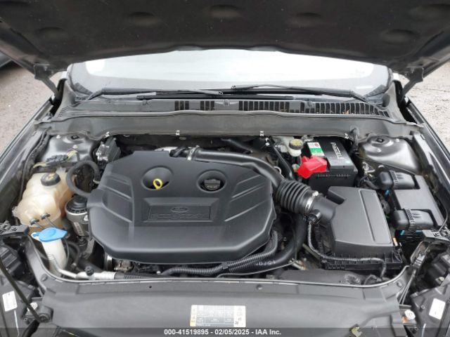 3FA6P0H9XGR283001 Ford FUSION SE