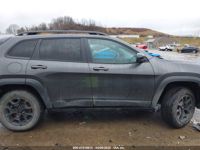 1C4PJMCX4ND525297 Jeep Cherokee X 4x4