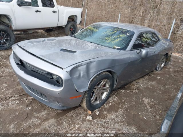 2C3CDZAG9GH107673 Dodge Challenger Sxt