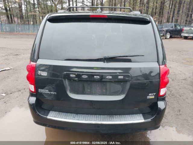 2C4RDGCGXHR858414 Dodge Grand Caravan Sxt
