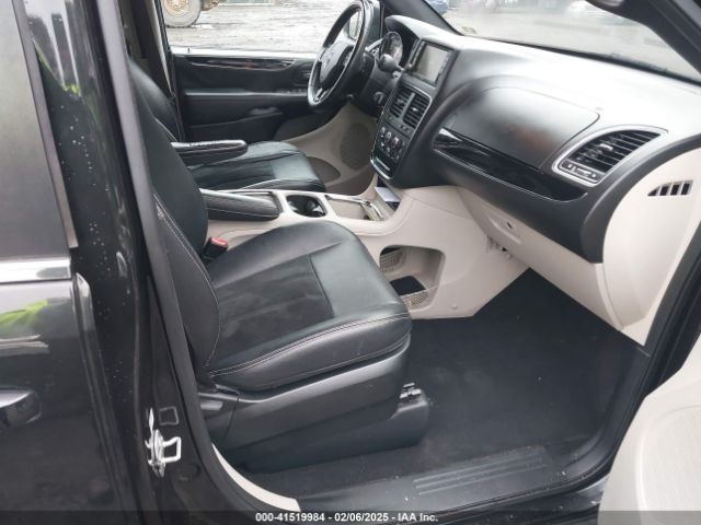 2C4RDGCGXHR858414 Dodge Grand Caravan Sxt