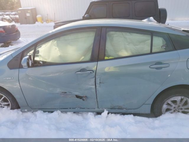 JTDKBRFU4G3017233 Toyota Prius Two