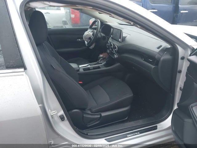 3N1AB8CV5MY310843 Nissan Sentra Sv Xtronic Cvt