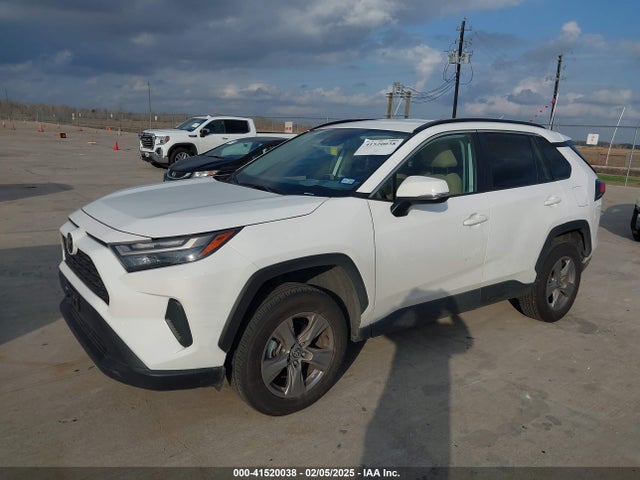Toyota Rav4 Xle 2024 2T3W1RFV9RC257957 Image 2