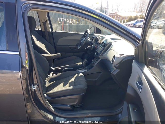 Chevrolet Sonic Lt Auto 2016 1G1JC5SHXG4141844 Image 5