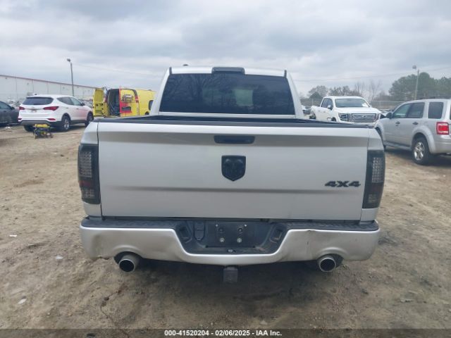 1C6RR7FT7JS204931 RAM 1500 Express  4x4 6'4 Box