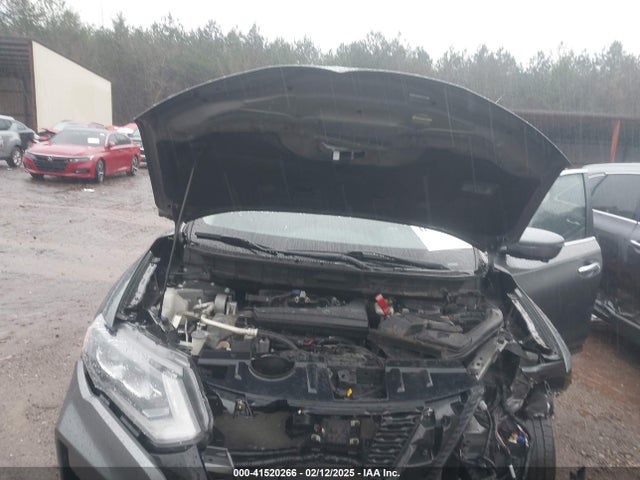 JN8AT2MT1HW380832 Nissan Rogue Sl