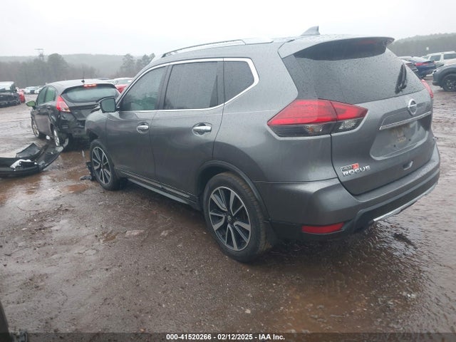 JN8AT2MT1HW380832 Nissan Rogue Sl