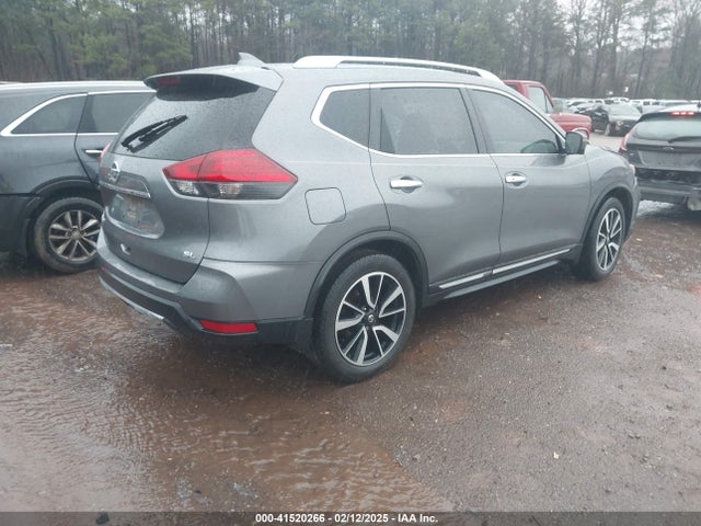 JN8AT2MT1HW380832 Nissan Rogue Sl