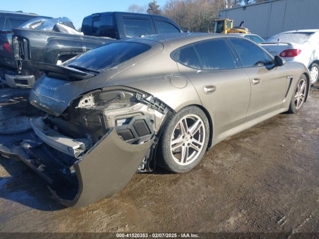 2011 PORSCHE PANAMERA WP0AA2A77BL021017 Photo 3