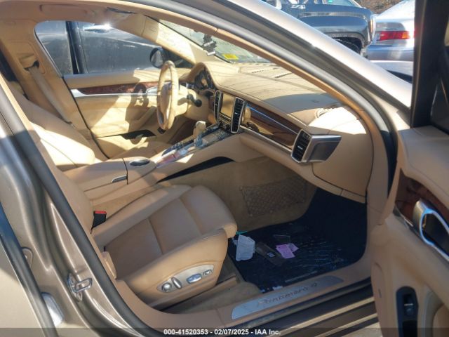 2011 PORSCHE PANAMERA WP0AA2A77BL021017 Photo 4