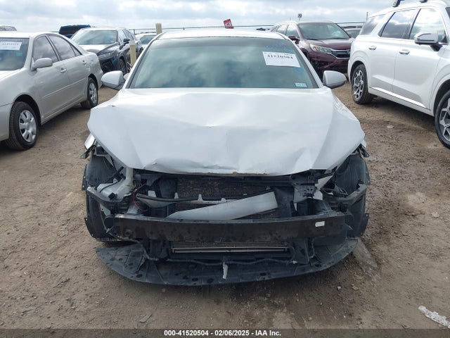 KMHD84LF8JU620795 Hyundai ELANTRA SEL