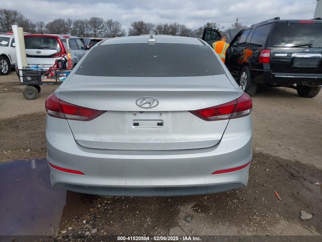 KMHD84LF8JU620795 Hyundai ELANTRA SEL