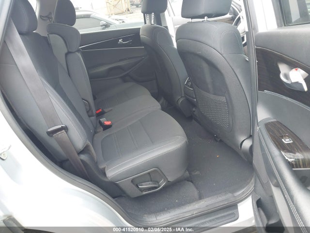 5XYPGDA50LG619045 KIA Sorento 3.3l Lx