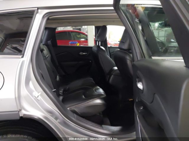 1C4PJMDB7GW283017 Jeep Cherokee Limited