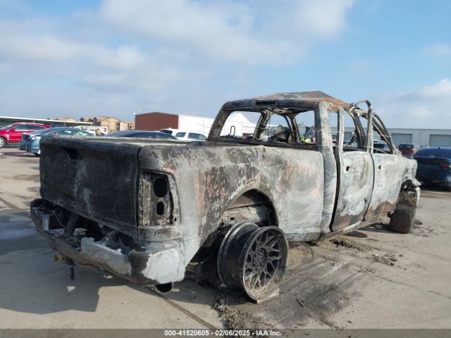 2020 RAM 2500 3C6UR5GLXLG244332 Photo 3