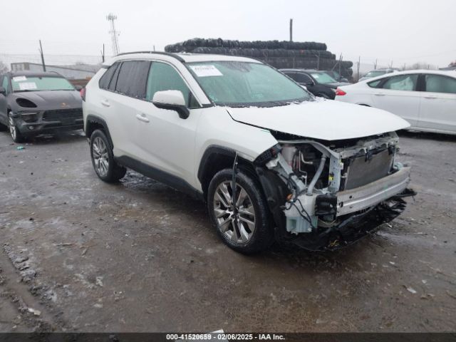 2T3C1RFV7MW137391 auction archive image