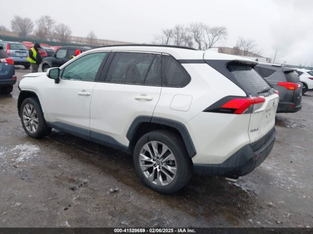 2T3C1RFV7MW137391 Toyota Rav4 Xle Premium