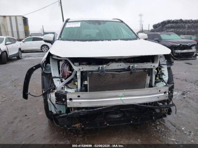 2T3C1RFV7MW137391 Toyota Rav4 Xle Premium