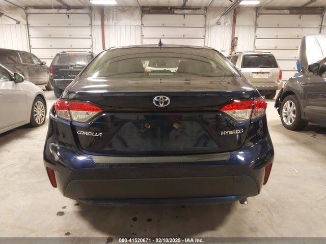 Toyota Corolla Hybrid Le 2021 JTDEAMDE9MJ009196 Image 16