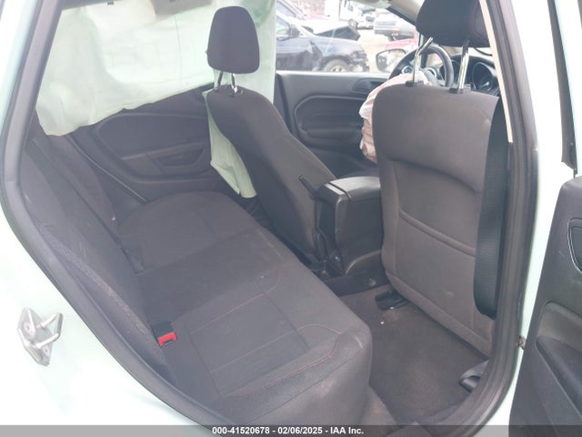 Ford FIESTA SE 2018 3FADP4EJ3JM103827 Image 8