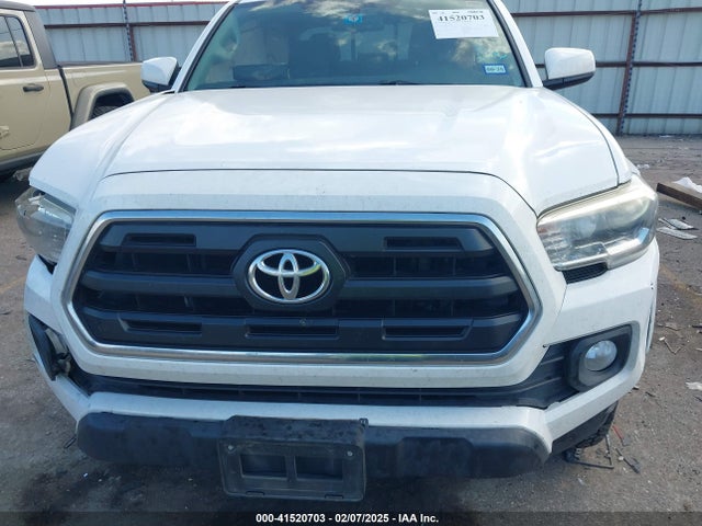 5TFAZ5CN8HX043633 Toyota Tacoma Sr5 V6