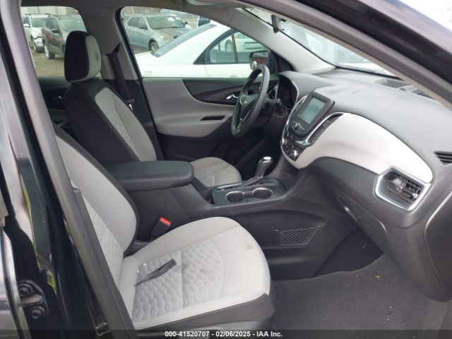 2GNAXHEV9J6270122 Chevrolet EQUINOX LS