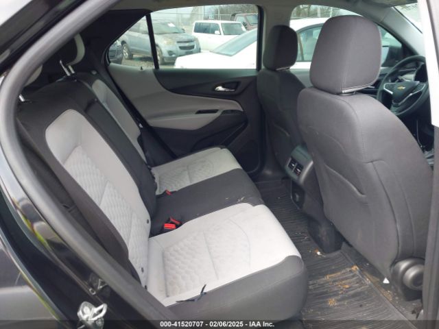 2GNAXHEV9J6270122 Chevrolet EQUINOX LS