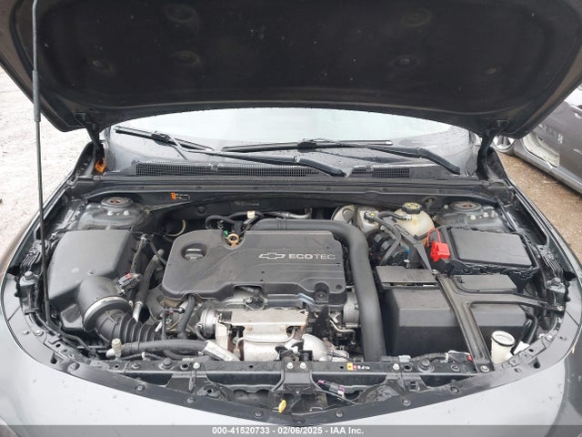1G1ZD5ST9JF138191 Chevrolet MALIBU LT