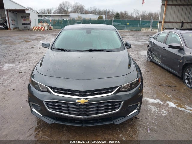 1G1ZD5ST9JF138191 Chevrolet MALIBU LT