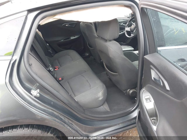 1G1ZD5ST9JF138191 Chevrolet MALIBU LT