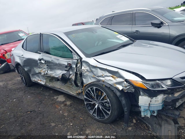 Toyota CAMRY SE 2018 4T1B11HK3JU573014 Image 13